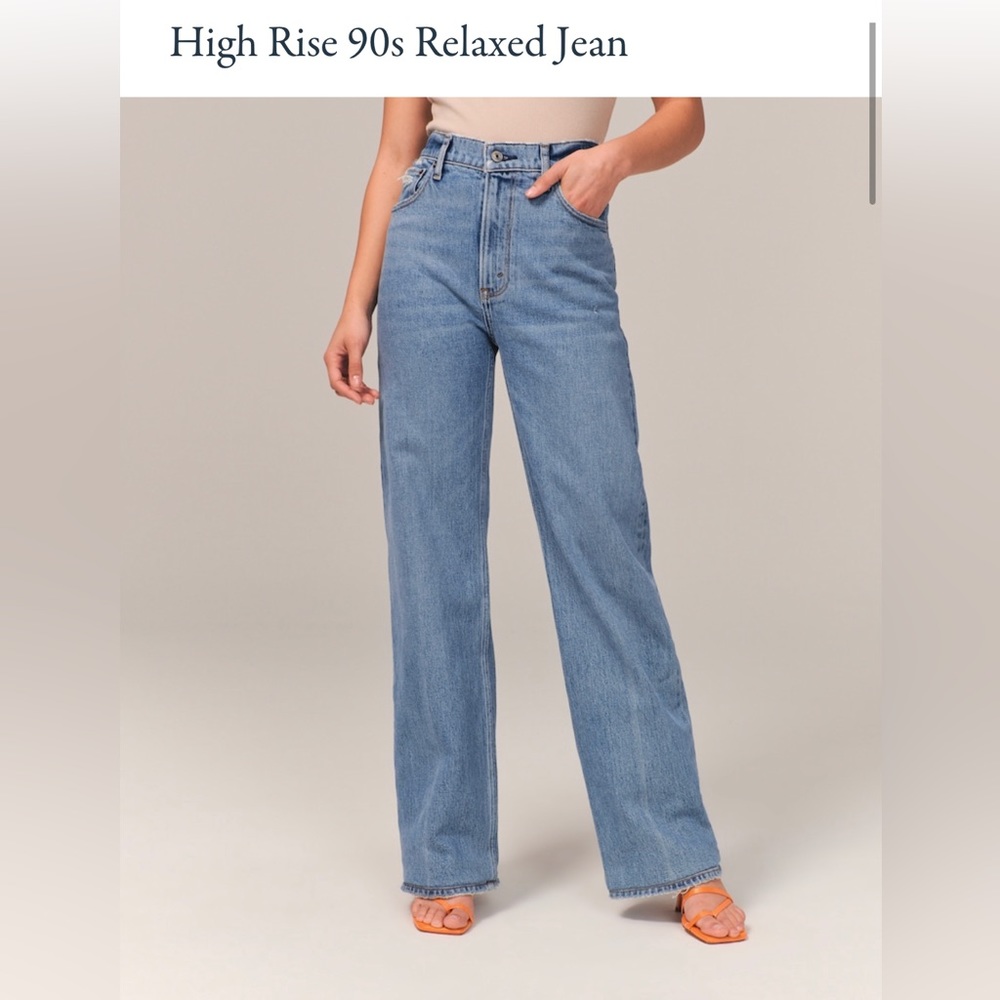 Abercrombie & Fitch High Rise 90s Relaxed Jean